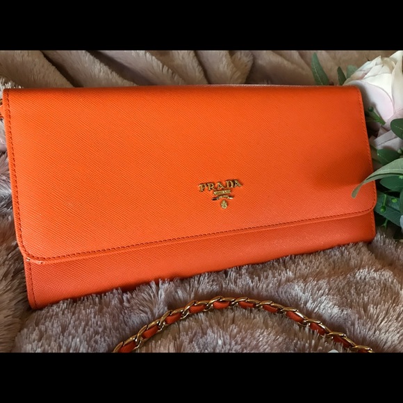Prada Saffiano Wallet Sold Out Everywhere! - Picture 2 of 8